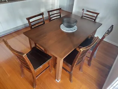 $10 • Buy Wooden Dining Table And Chairs Used