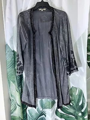 Gimmicks Womens Kimono Size L Large Long Sleeve Open Cardigan Rayon Embroidered • $29.99