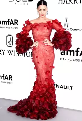 Marchesa 2016 Runway Red Chantilly Lace Embroidered Long Gown Fishtail Dress 0 2 • $3570.10