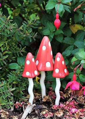 Christmas Garden Ornaments Ceramic Toadstools Fairy Tinkling  Mushrooms • £16.95