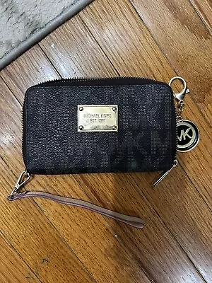 Michael Kors Wristlet Wallet Brown And Key Clip • $15