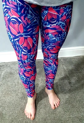 £8 • Buy Funky Fit - Women's YOGA Buttery Soft Funky Bright Leggings- Cartoon Roses