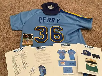 1983 Mariners Gaylord Perry Game Used & Signed Baseball Jersey And Hat MEARS 10  • $2300