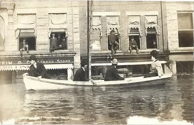 Marietta OH - 1907 Flood Men In Windows Wait For Rescue; Leader Dry Goods Store • $15.08