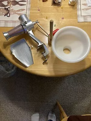 $40 • Buy Vintage Victorio Strainer Tomato Fruit Juicer Food Sauce Maker No. 200 W/ Box