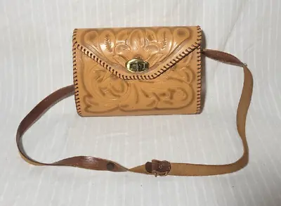 Vintage Tooled Leather Purse • $44.96