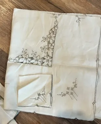 Vtg Italian Cut Work Set 2 Tablecloth 8 Napkins White Floral Linen Embroidered • $32.75