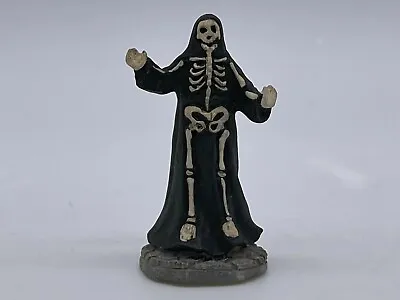 Hawthorne Village The Munsters Village SCARY SKELETON Rare Character Figure • $34.88