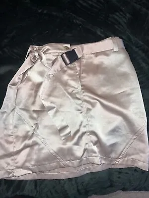 £5 • Buy Missguided Pink Satin Mini Skirt