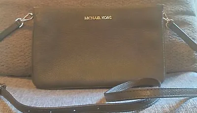 MICHAEL KORS Olive Green Handbag • $21.99