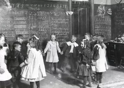 Vintage Black And White Photo 1892 Iowa Classroom School 10x8 Photo Reprint A-1 • £12.28
