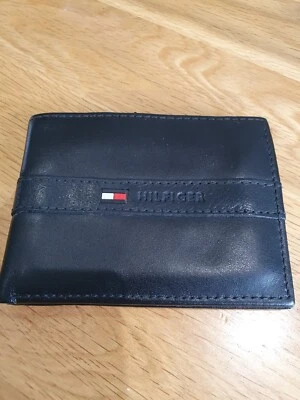 £0.99 • Buy TOMMY HILFIGER Leather Black Bifold Wallet (ref 25)