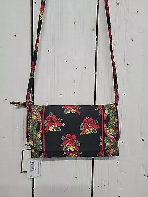 Vera Bradley Hens & Holly String Wallet NWT P5 • $49.99