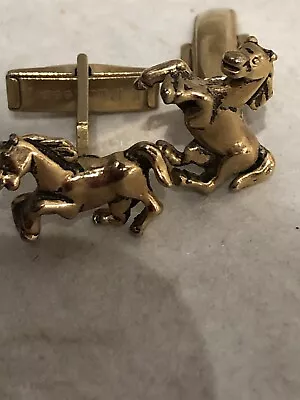 Vintage Pioneer Men's Cuff Links Gold-tone Horses Mustang's Galloping 3D • $18