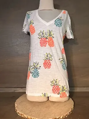 MERONA Women's Multicolor Pineapple Pattern V-neck Shirt Size MEDIUM LIGHTWEIGHT • $9.99