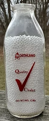 Northland Dairy Des Moines IA Iowa One Quart 1 Qt Milk Bottle BEAUTIFUL! • $19.88