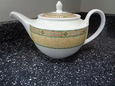 £25 • Buy Wedgwood Home Florence Teapot