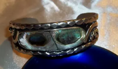 Attractive  Southwest Look Vintage Silver Cuff Bracelet Abalone Signed • $29.99