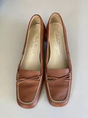 Salvatore Ferragamo Low Heel 9B • $7.53