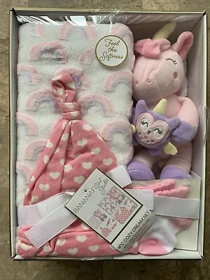 BananaFish Studio 4 Piece Cozy Dream Set Unicorn Girls Design Hat Socks Blanket • $31