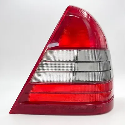 NOS! ULO 3301520514 Right Taillight Assembly Mercedes-Benz W202 • $89.99