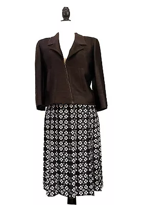 CHANEL Vintage Classic 4-leaf Clover CC Logo Skirt Suit 38 • $1250