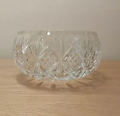 Edinburgh Crystal International Round Fruit Bowl - 16cm Diameter • £20