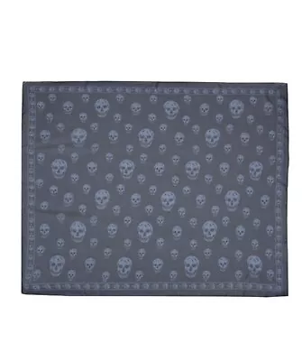 $280 • Buy Alexander McQueen Skull Scarf Silk Black/ White