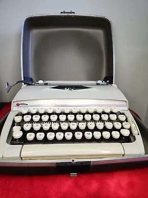 Vintage SEARS Celebrity Portable Typewriter W/ Case Model #  871.2300  USA • $59.95