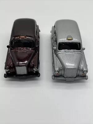 Matchbox Austin FX4 London Taxi 2004 Silver & Maroon ￼Lot • $9.90