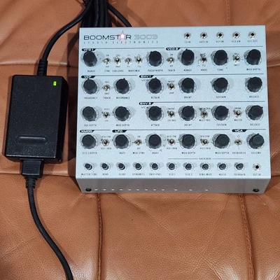 $1235 • Buy Studio Electronics Boomstar 3003 TB-303 Style Desktop Analog Synthesizer MIDI CV