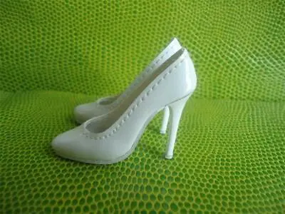 Tonner 16  Ellowyne Wilde/Antoinette Doll Shoes (2021-Y-11) • $16.50