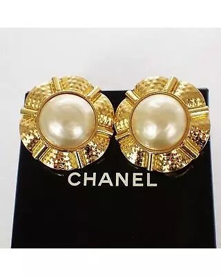 Pre Loved Chanel Gold Plated Clip-On Earrings  -  Bracelets • $902