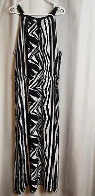 CAPTURE Zebra Geo Maxi Dress Women’s Size Medium Halterneck Style • $33.50