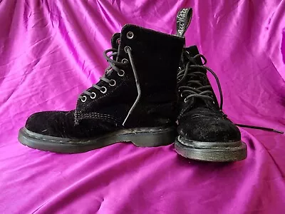 Dr. Martens Doc Martens Page Black Velvet Combat Boots Womens Size 6 • $60