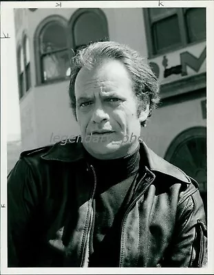 1982 Portrait Of Actor Vic Morrow Of Bronk Original News Service Photo • $14.99