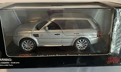 Malibu International 1:43 Land Rover Range Rover - Silver • $19.95