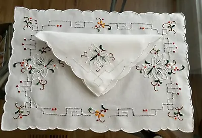 Madeira Hand Embroidered Placemats*Napkins*Runner*Christmas Holly Berries*17 Pcs • $95