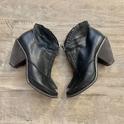 Anthropologie Miss Albright Philadelphia Front Zipper Leather Peep Toe Booties 9 • $18
