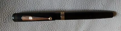 SF2 SWAN Self Filling Fountain Pen  9k Gold Clip & Ring 14K Gold Nib  • $140