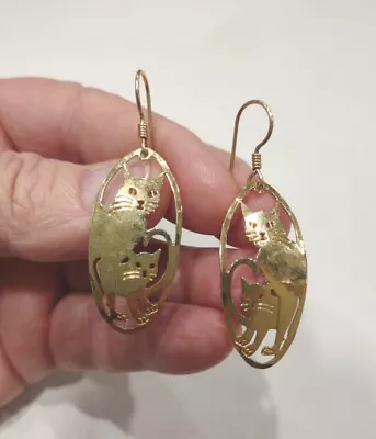 $6.50 • Buy Vintage Wild Bryde Signed Cat Dangle Earrings Jewelry M33