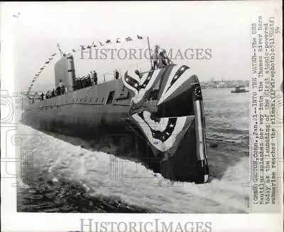 1954 Press Photo The USS Nautilus At Her Launching In Groton CT. - Lry02602 • $19.99