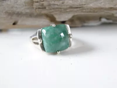 Vintage Sterling Silver 925 Genuine Jade Designer Ring Size 7 • $52