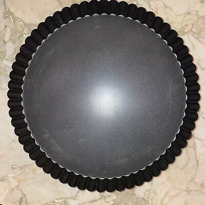 9 Inch Tart Pan W Removable Bottom • $15