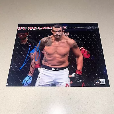 VITOR BELFORT Signed Autographed 8X10 UFC MMA CHAMPION BECKETT BAS COA BH54801 • $99.99