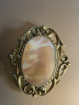 Vintage Mother Of Pearl Oval Twisted Rope Scroll Swirl Work Brooch Pin • $12.29