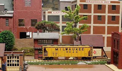 N Scale Freight Car Atlas 2313 Milwaukee Road 3 Bay Covered Hopper 98657 • $11.99