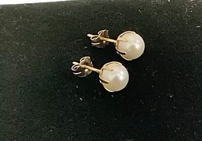 14k Gold Vintage Pearl Studs 5mm Post Earrings • $116.10