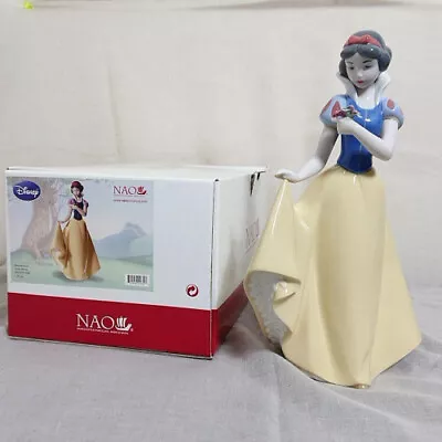 NAO Snow White Figurine By Lladro • £184.49