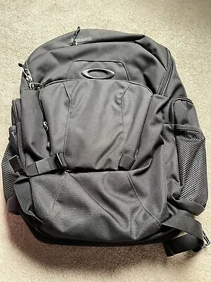 Oakley Blade 30 Backpack Blackout • £34.06